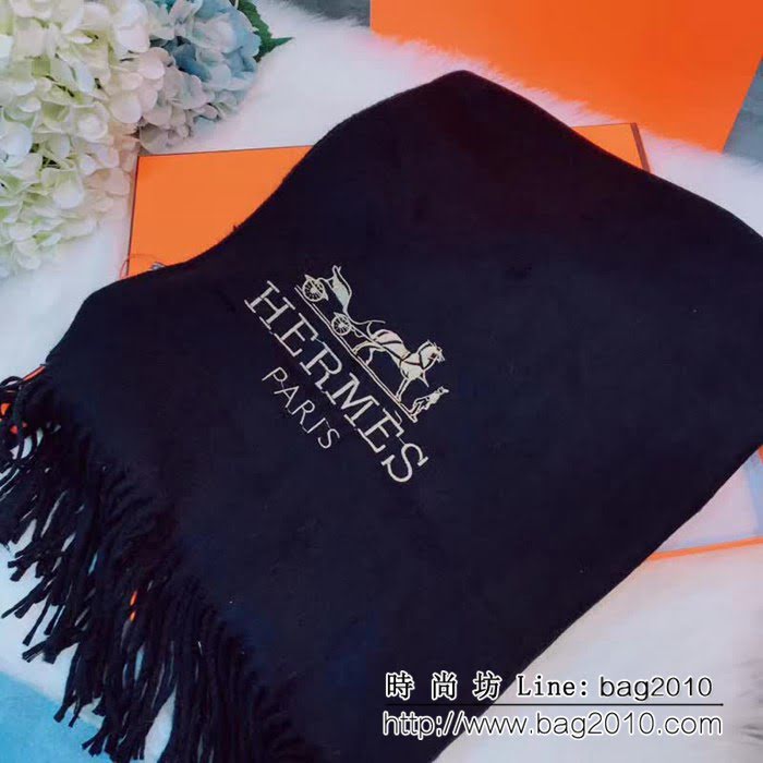 HERMES愛馬仕2018年度爆款 新款Hermès淨色刺繡圍巾 LLWJ6724
